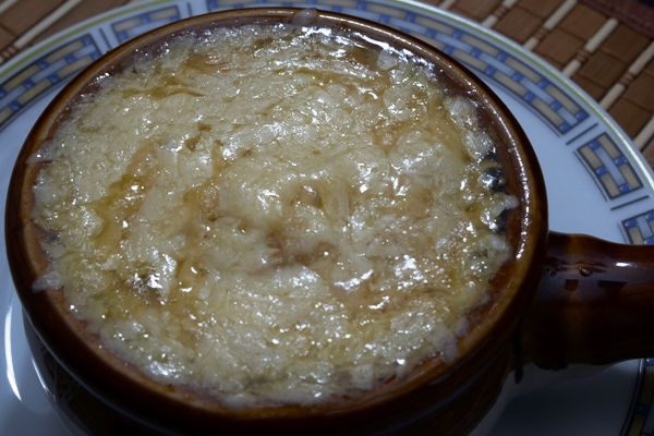 A bowl of French onion soup